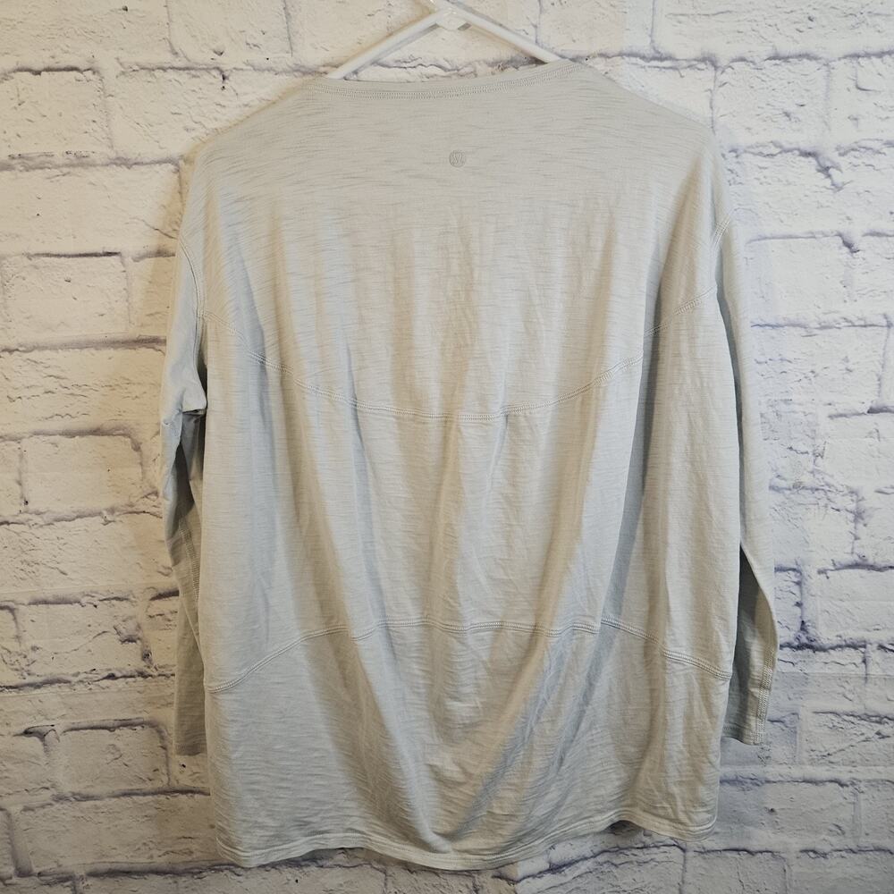 Lululemon Long Sleeve Top Womens 6 White Relaxed Fit Boat Neck Logo - Picture 3 of 4